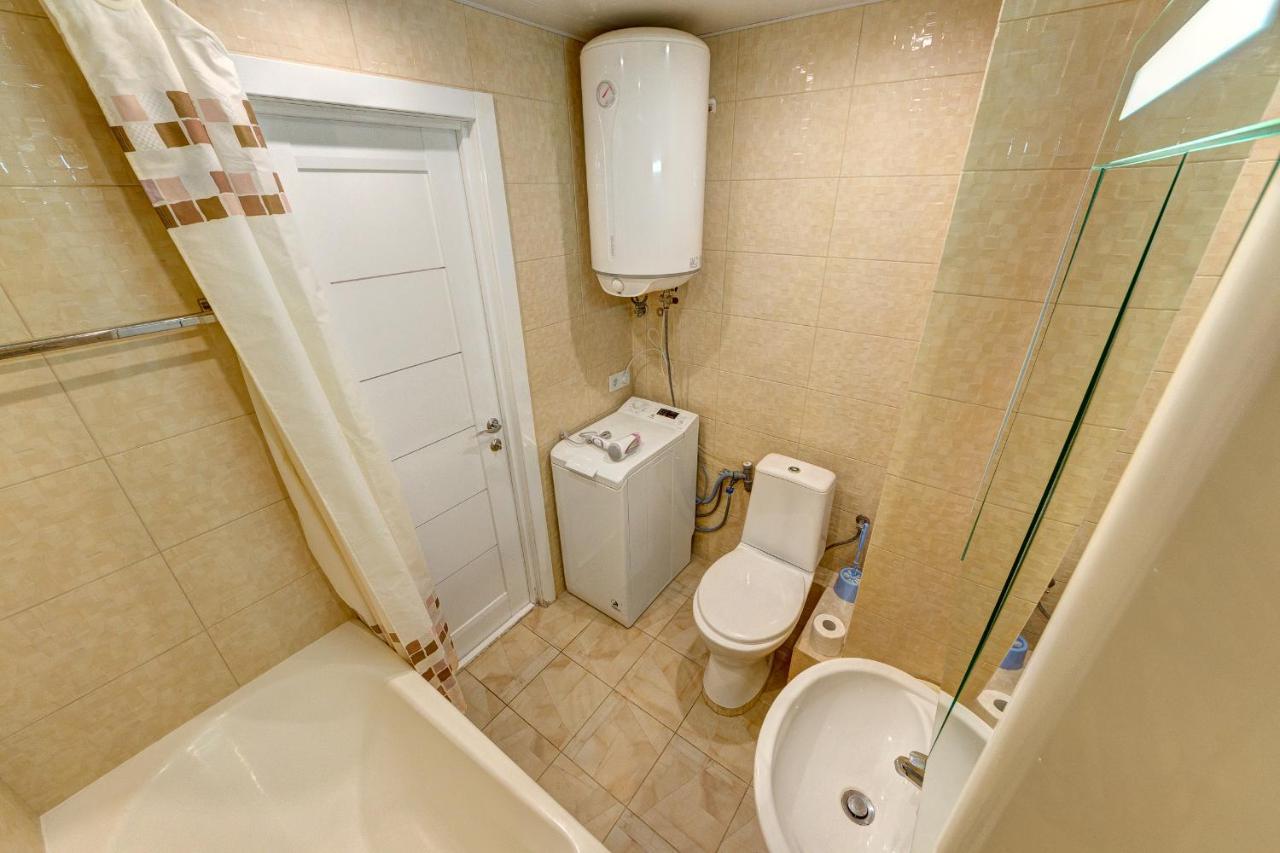 Excellent apartment Druzhby Narodov boulevard 3a. Lybedskaya metro station Kiev Eksteriør bilde